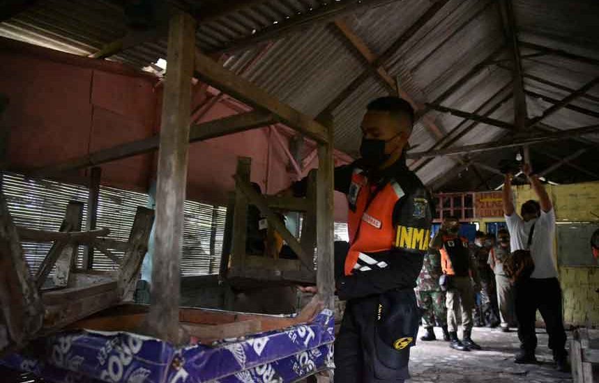 Penertiban Prokes di Surabaya