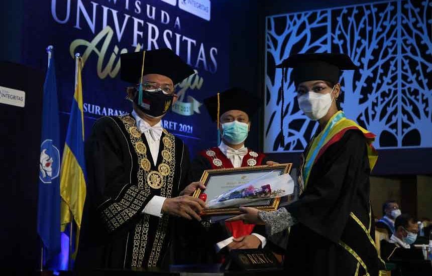 Rektor Unair: Wisuda Adalah Terminal