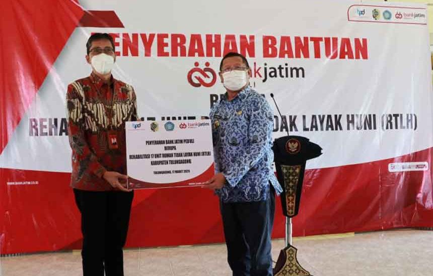 Bank Jatim Rehab RTLH di Tulungagung