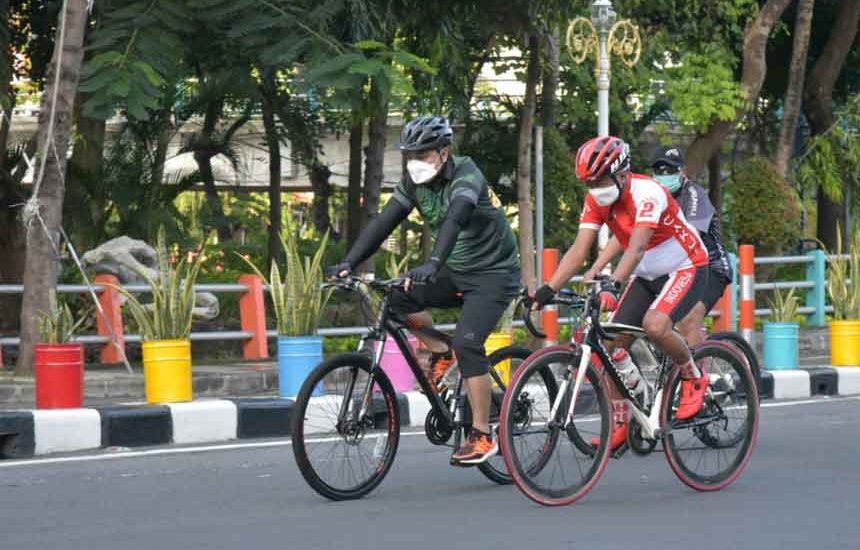 Dicari, Orang Tua Asuh Satwa