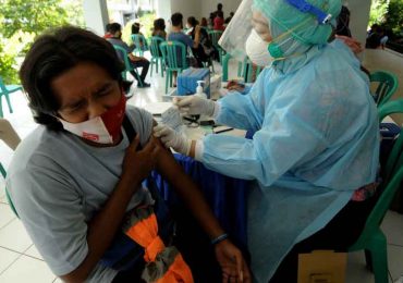 Vaksinasi Surabaya Tembus 1,2 Juta