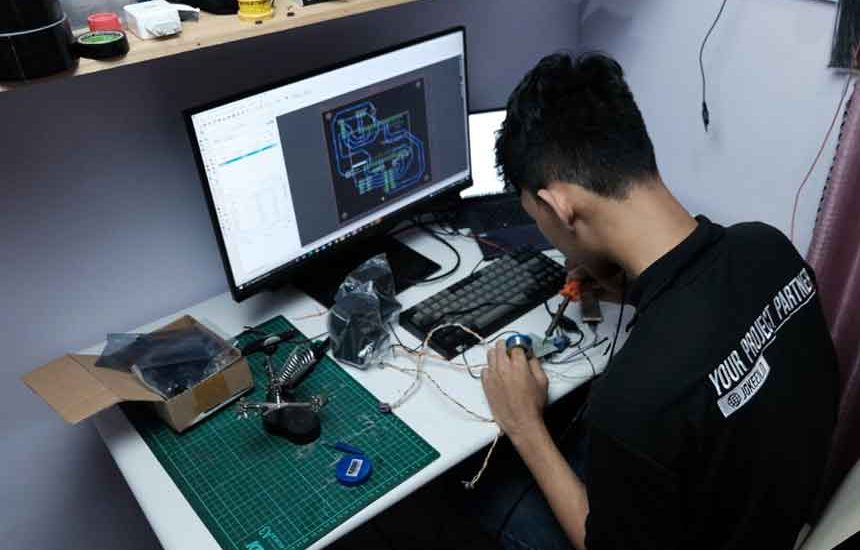 Jokeen.id, Startup Engineering