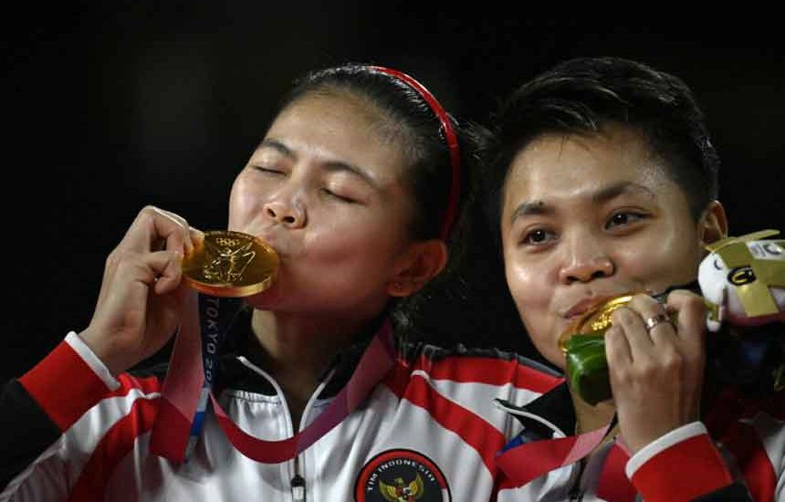 Sejarah, Ganda Putri Sumbang Emas
