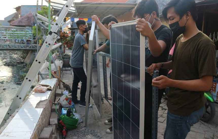 Alat Hidroponik Berbasis Energi Surya