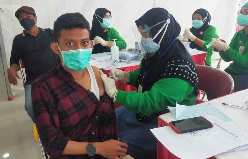Covid-19 Surabaya Turun Level 2