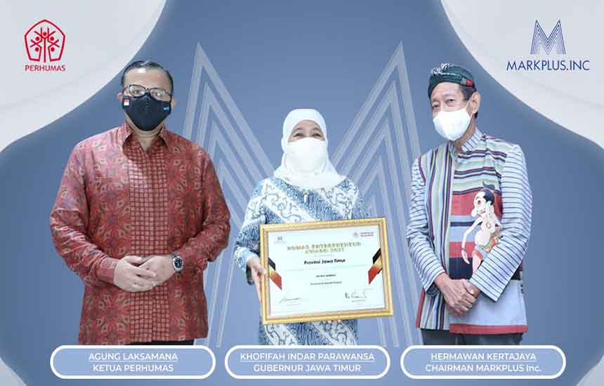 Jatim Raih ‘Humas Enterpreneur Award’