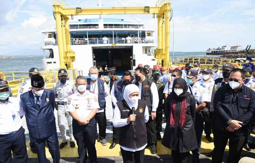 Khofifah Resmikan Dermaga MB IV Ketapang