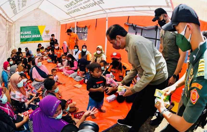 Cerita Pengungsi Saat Semeru Erupsi