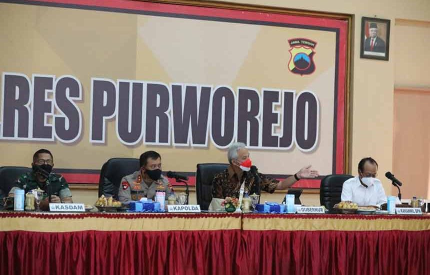 Hormati Warga yang Masih Menolak