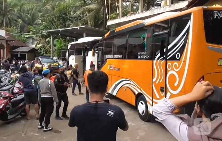 Swwa Bus, Ganjar Pulangkan Warga Wadas