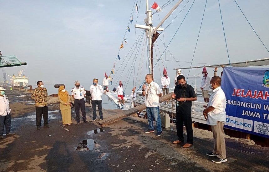 Ekspedisi Phinisi Telusur Pulau di Sumenep