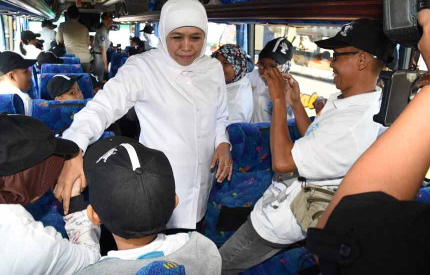 Khofifah Fasilitasi Warga Mudik Gratis