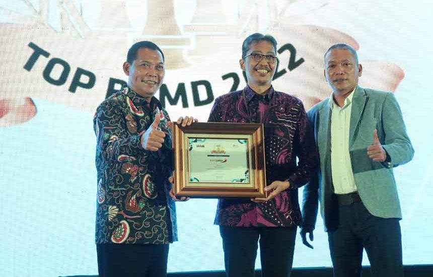 Bank Jatim Raih TOP BUMD 2022