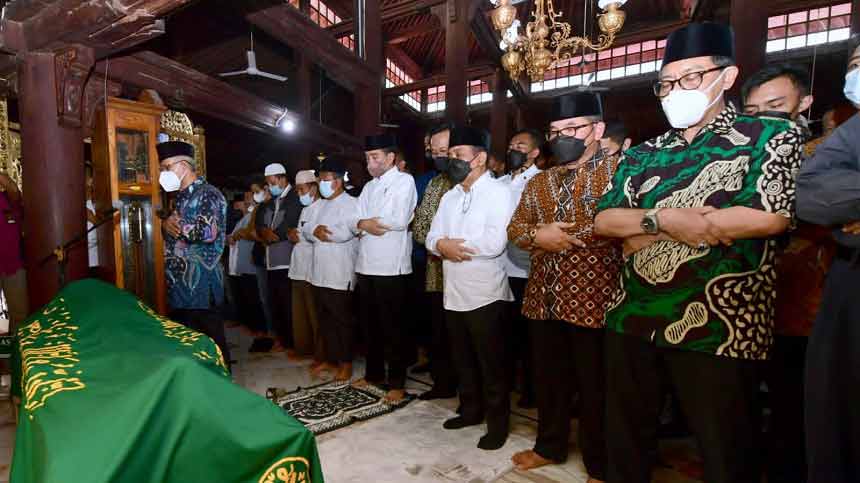 Jokowi: Buya Syafii Guru Bangsa Jokowi: Buya Syafii Guru Bangsa