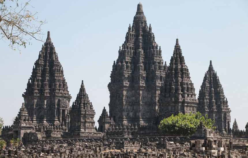Konser Reuni Dewa 19 di Prambanan