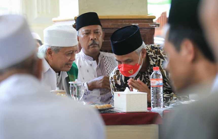 Lagu Cinta Kiai Chalwani Nawawi