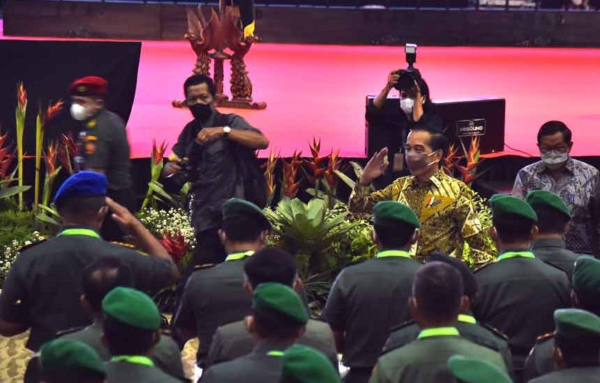 Jokowi Pertimbangkan Kenaikan Uang Pensiun Purnawirawan
