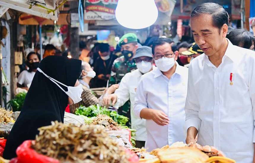 Senangnya Pedagang Dikunjungi Jokowi