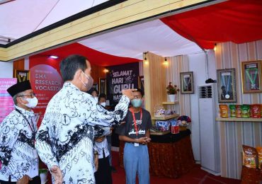 Jokowi Minta Guru Tingkatkan Kapasitas