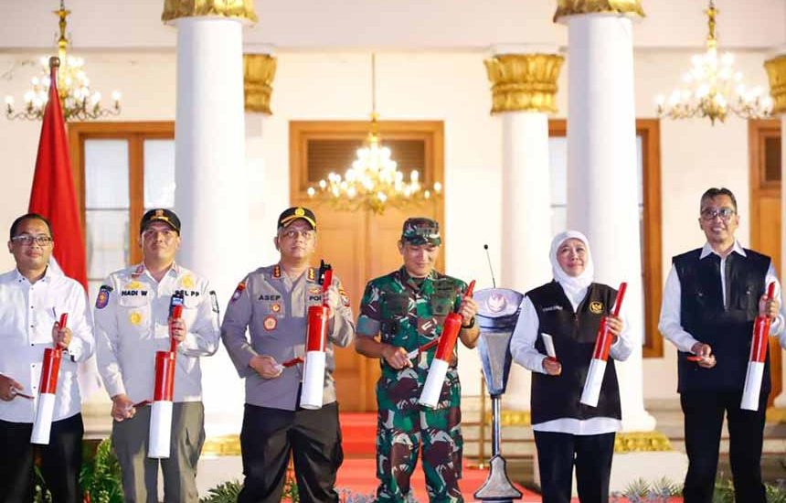 Rekor MURI Kentongan Serentak dan Kirab Pataka Estafet