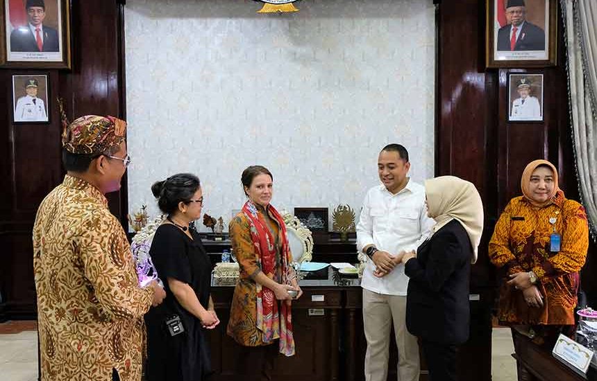 WB Puji Penanganan Stunting Surabaya