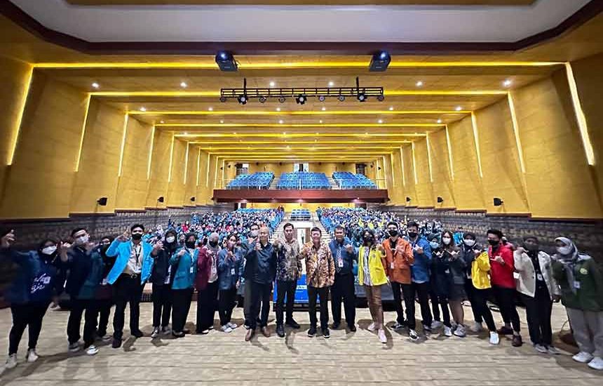 Pengukuhan 272 Relawan Pajak Surabaya
