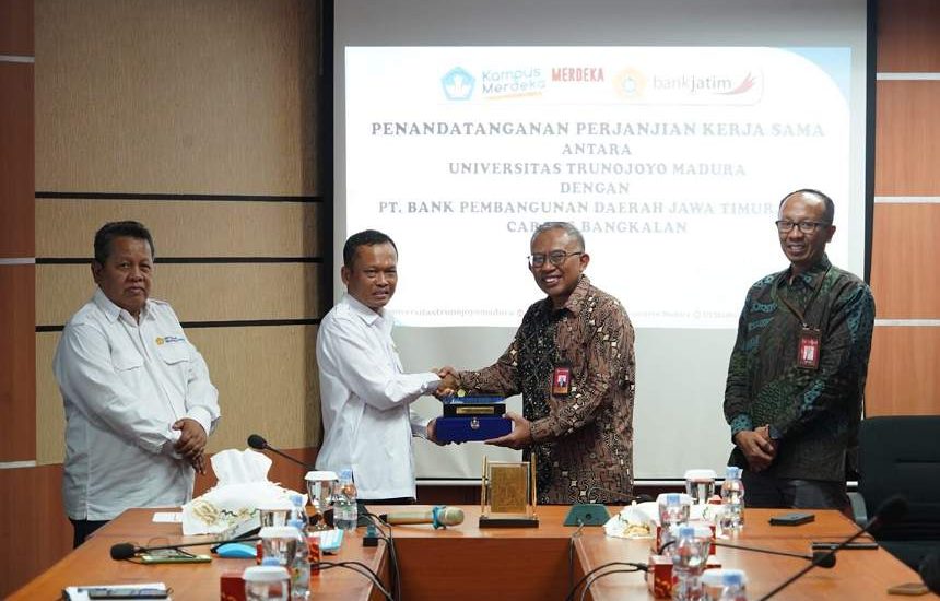 Bayar Uang Kuliah UTM Lebih Mudah Via Bank Jatim