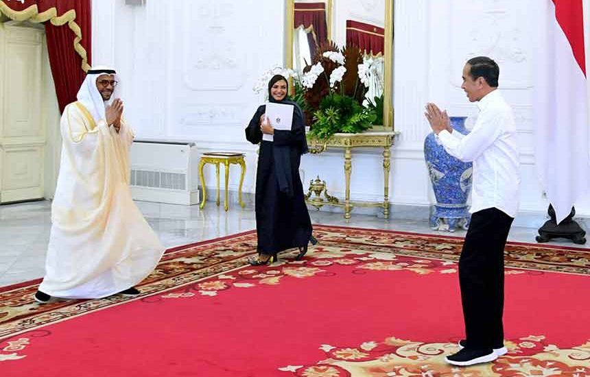 Jokowi Terima Kunjungan Dubes PEA