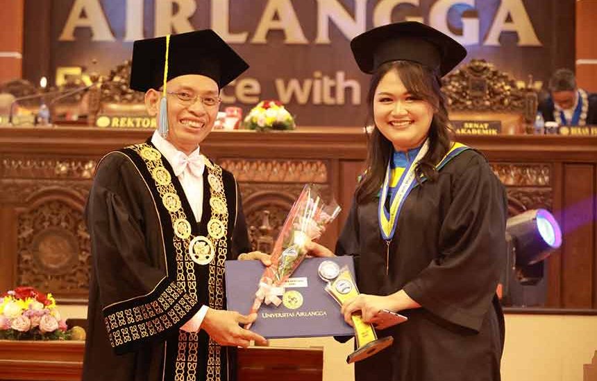 Doktor Termuda Unair Usia 24 Tahun