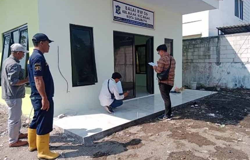 Kebut Perbaikan Balai RW se-Surabaya