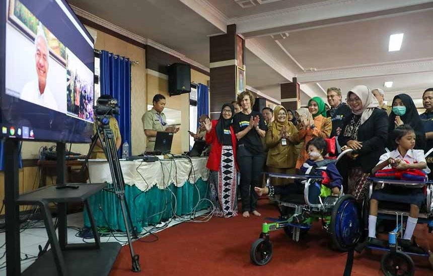 Dibantu 340 Kursi Roda, Ganjar : Bukti Rasa Kemanusiaan