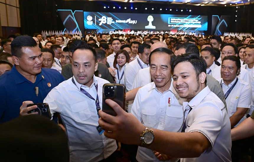 Jokowi : Hilirisasi Juga Untuk UKM