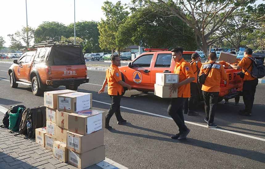 Khofifah Kirim Relawan BPBD ke Banjarmasin