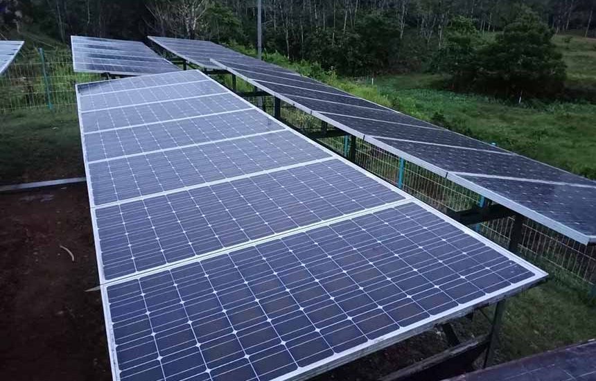 PLN Terangi Perbatasan Malaysia