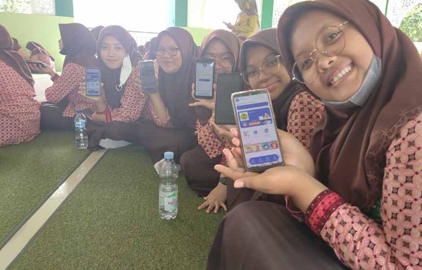 Perempuan Harus Melek Digital