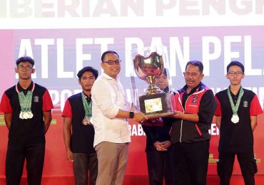 Surabaya Juara Porprov, Reward Cair