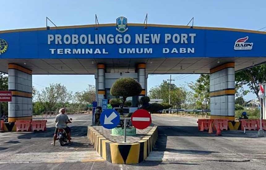 Beras Impor Tiba di Pelabuhan DABN Probolinggo