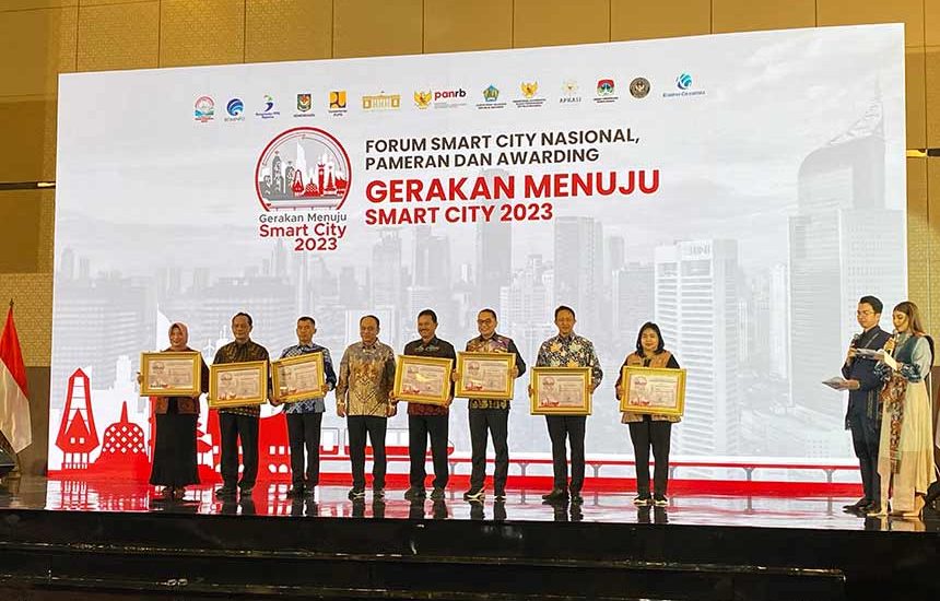 Surabaya Raih 2 Penghargaan Smart City