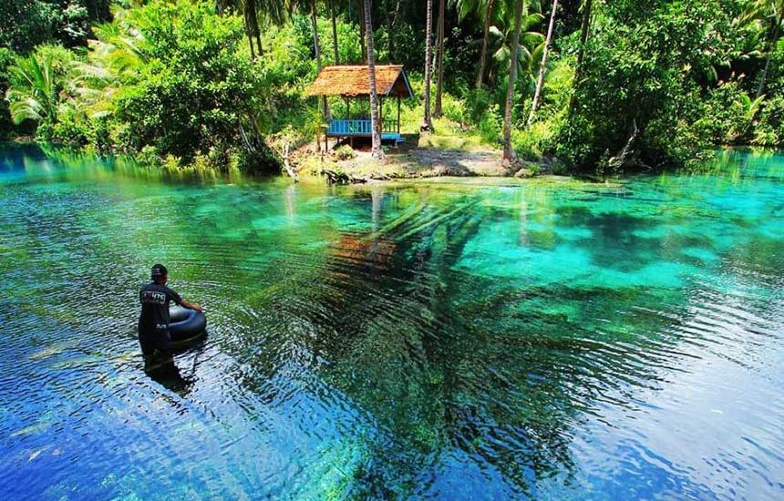 Melihat Cermin di Danau Paisu Pok