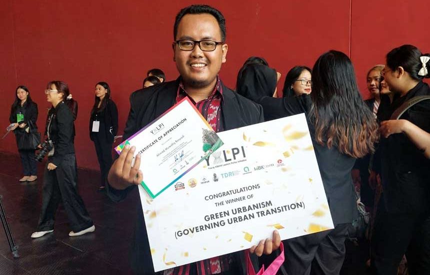 Mahasiswa Unair Raih Penghargaan