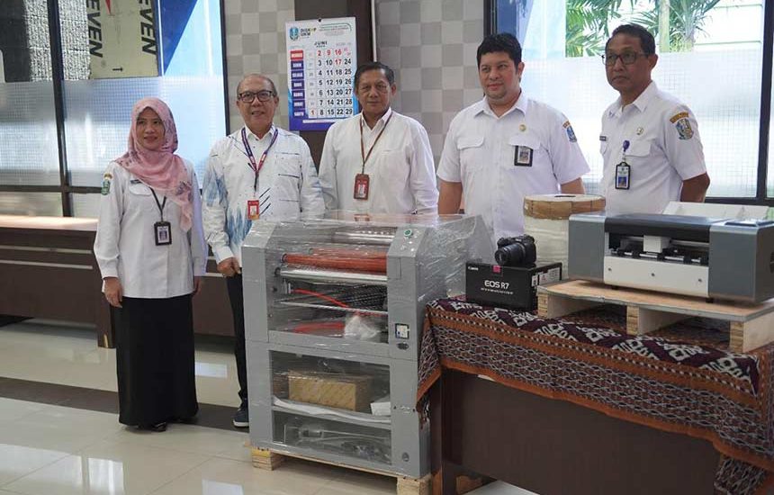Bank Jatim Bantu Alat Kemasan Produk UMKM