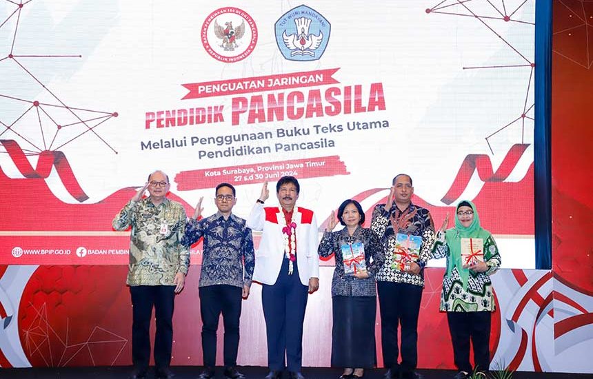 Peran Guru Membumikan Pancasila