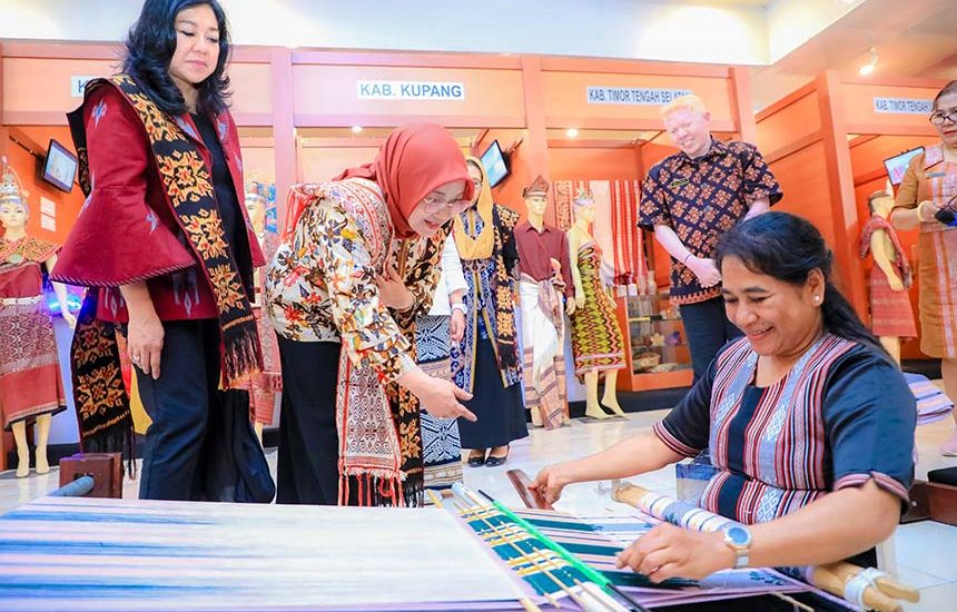 Pengrajin Jatim Studi Tiru ke NTT