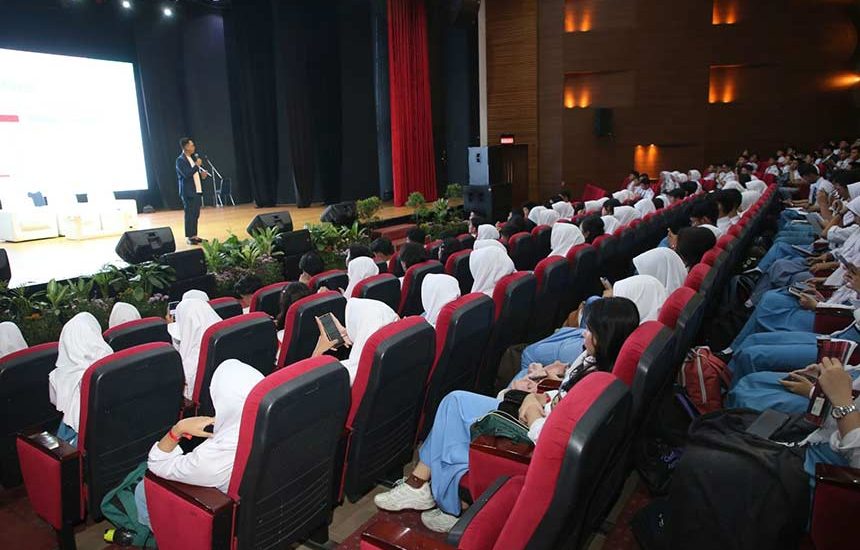 Gen Z Ramaikan Suroboyo GENiuZ Space