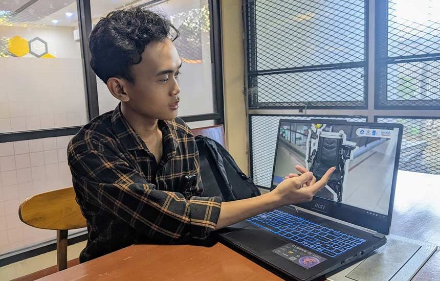 Mahasiswa ITS Rancang Kursi Roda Dikendalikan Gerakan Mata