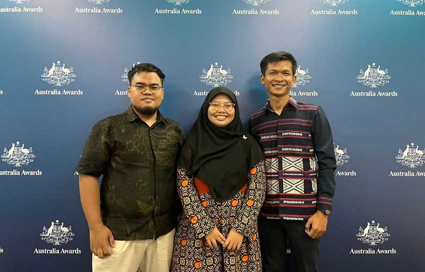 Alumni Unair Lolos Australia Awards Scholarship