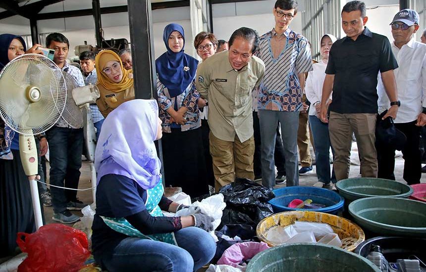 Apresiasi Pengelolaan Sampah Surabaya