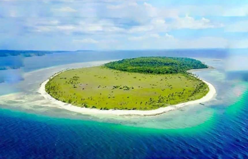 Misteri dan Keindahan Pulau Ular