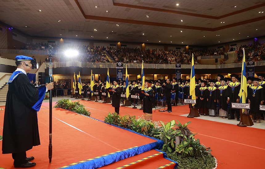 Wisuda Akhir Tahun, Ini Rektor Unair