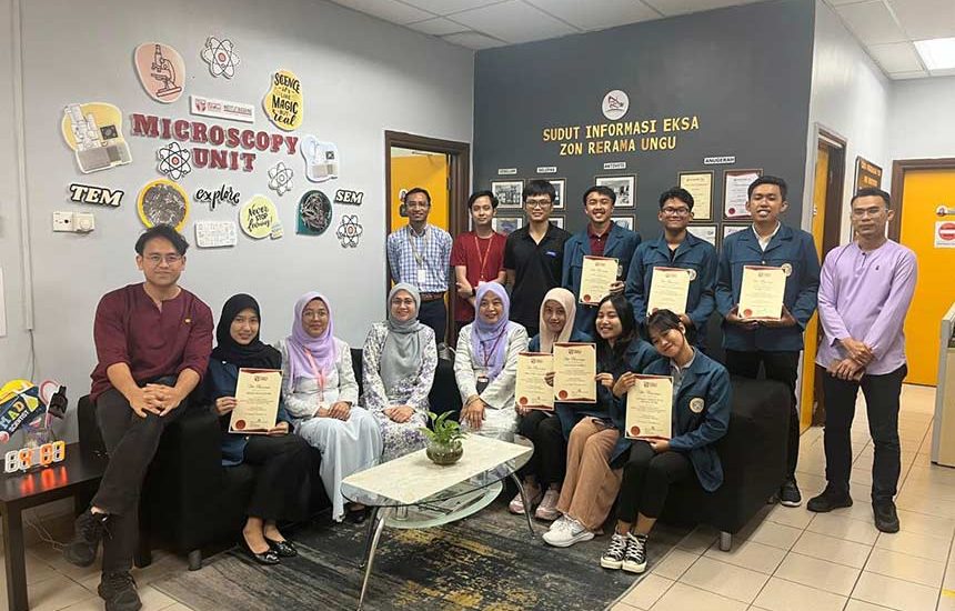 Mahasiswa Unair Teliti Rumput Laut di LN